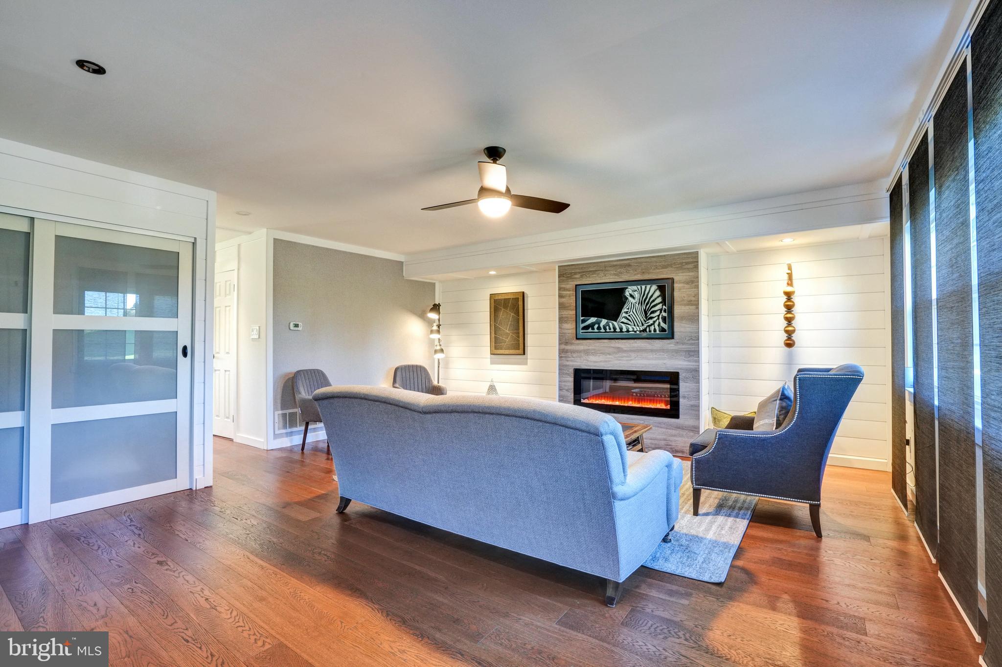 BEAVER RUN KNOLL - Residential