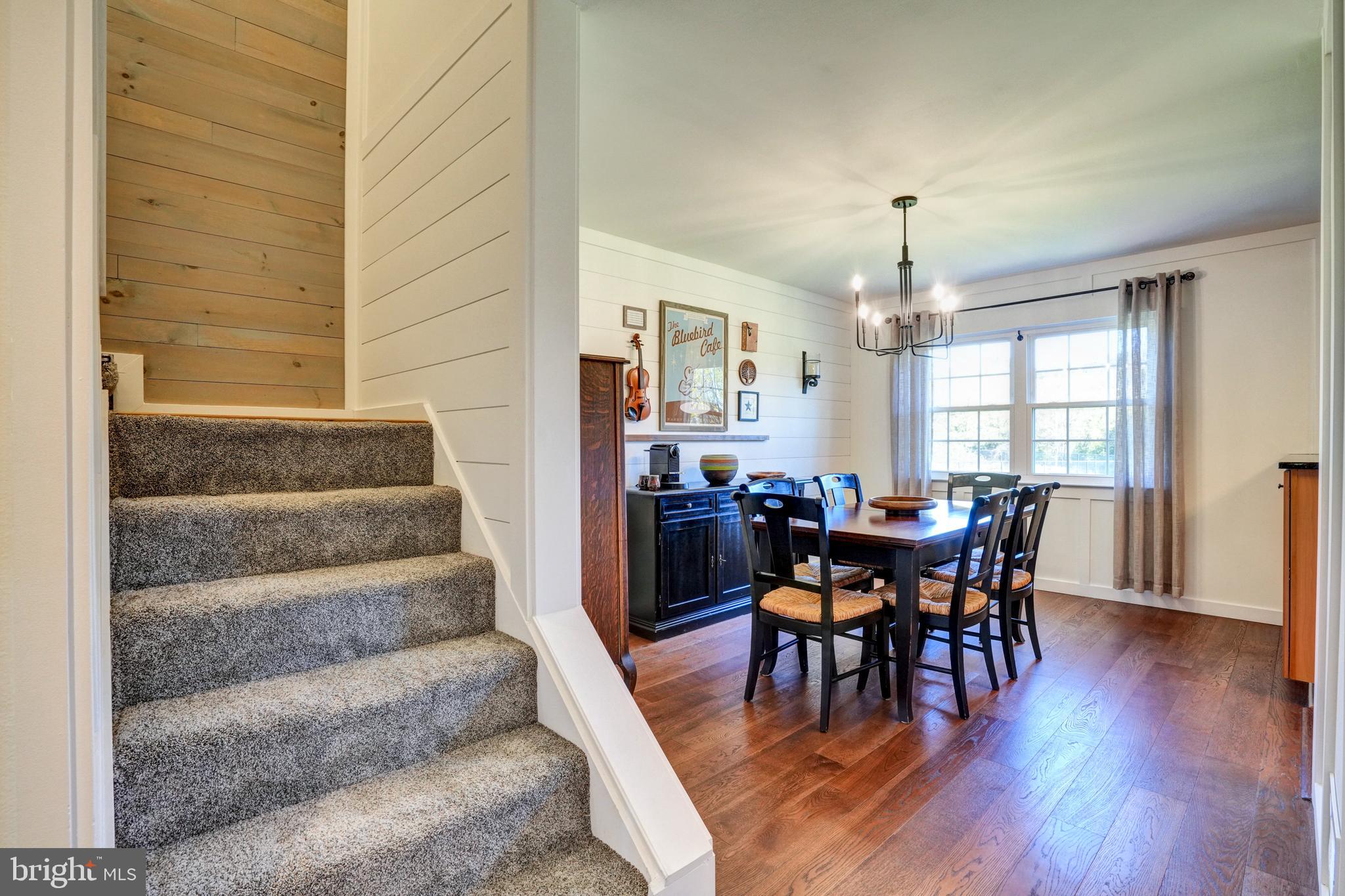 BEAVER RUN KNOLL - Residential