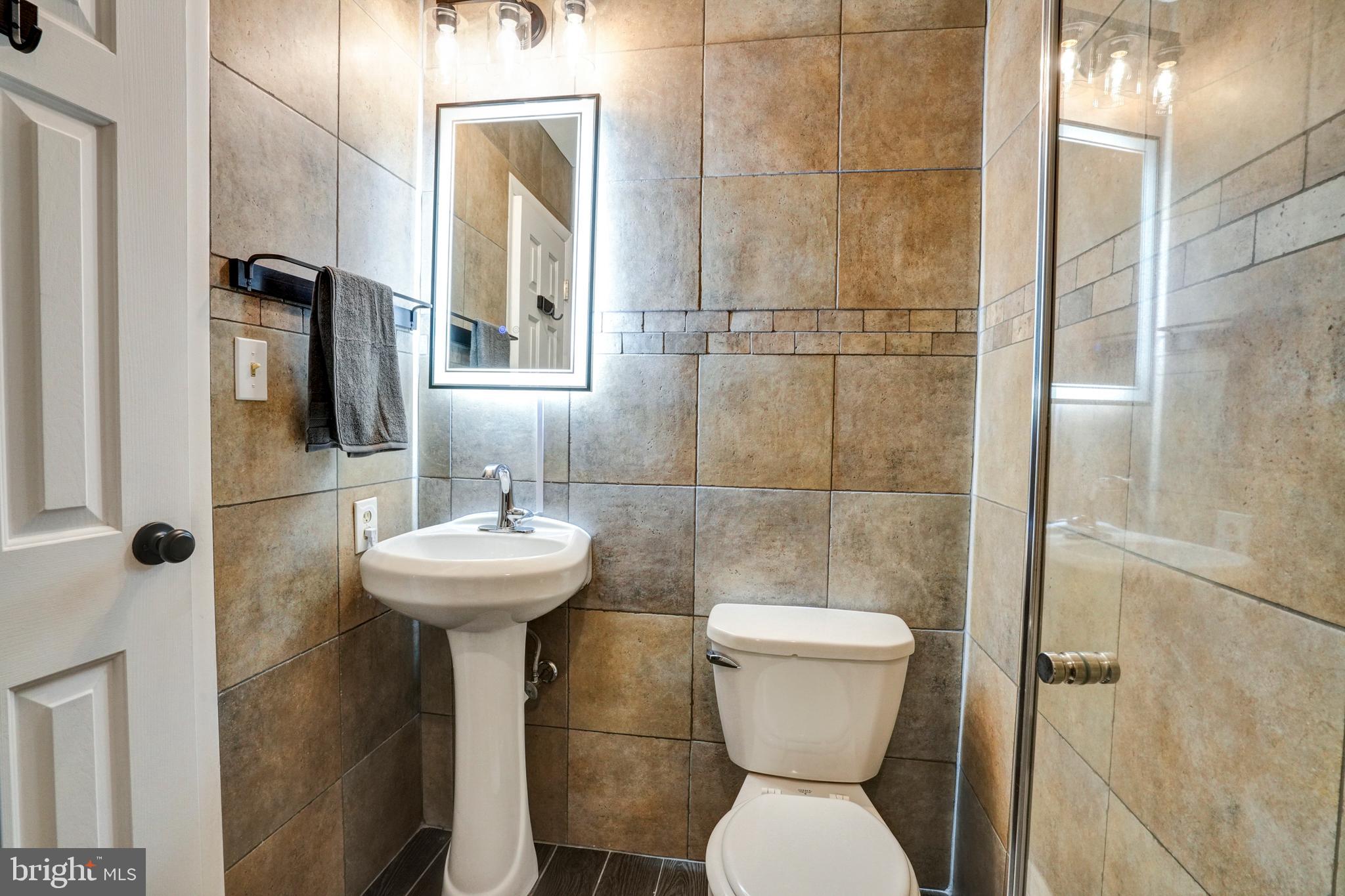 BEAVER RUN KNOLL - Residential