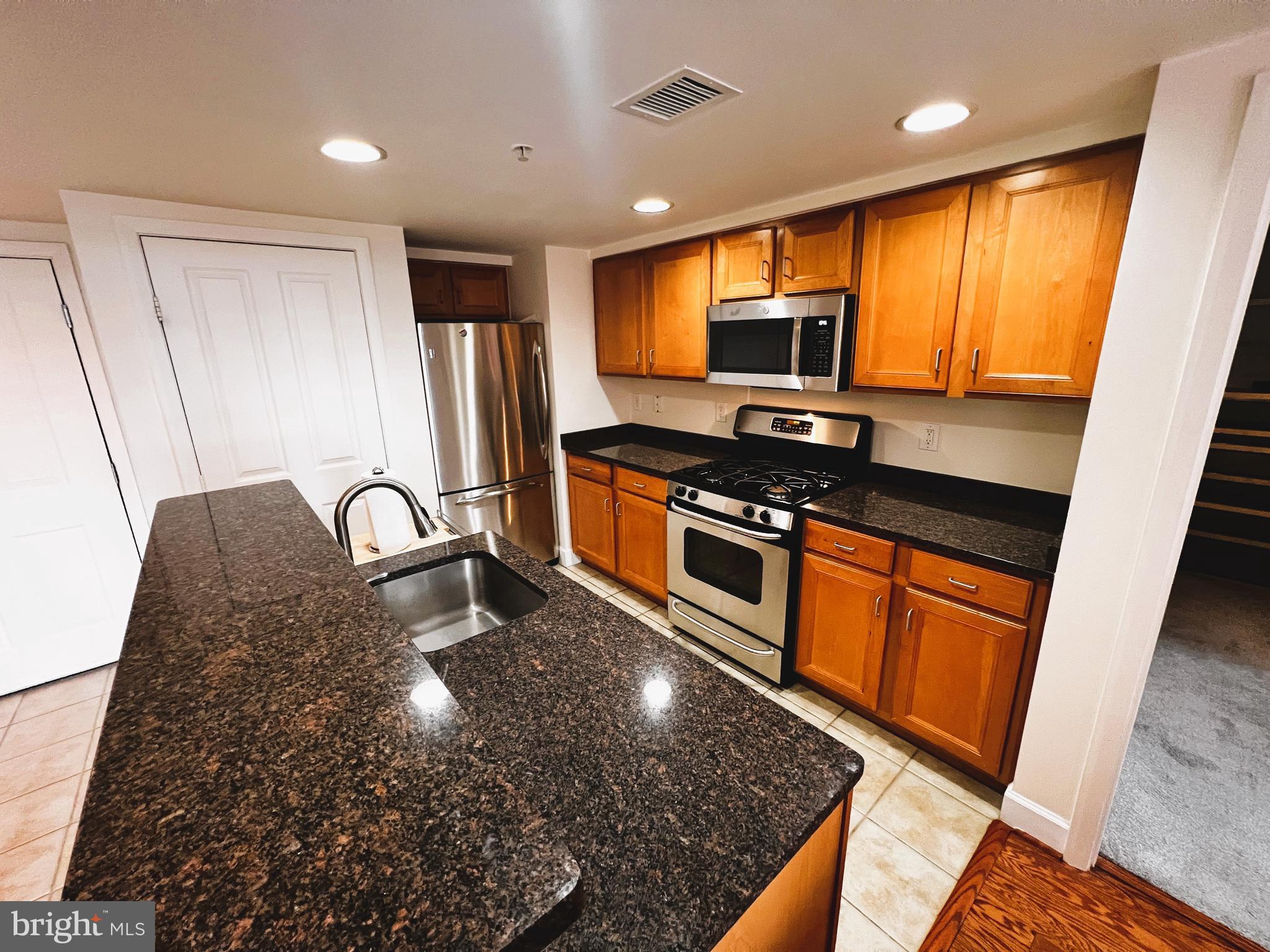 1220 N FILLMORE STREET 710