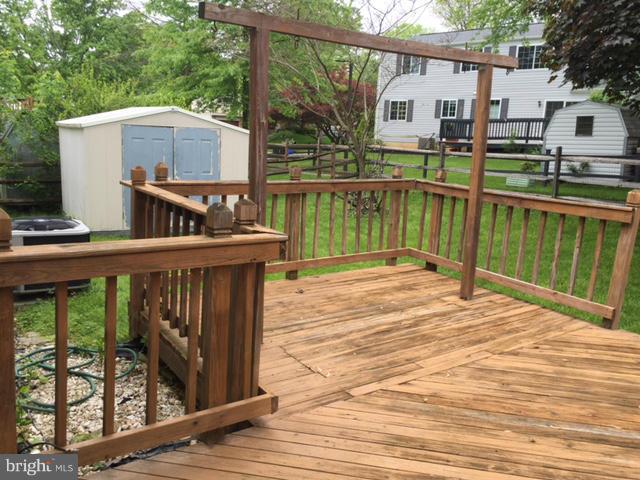 GERMANTOWN ESTATES - Residential Lease