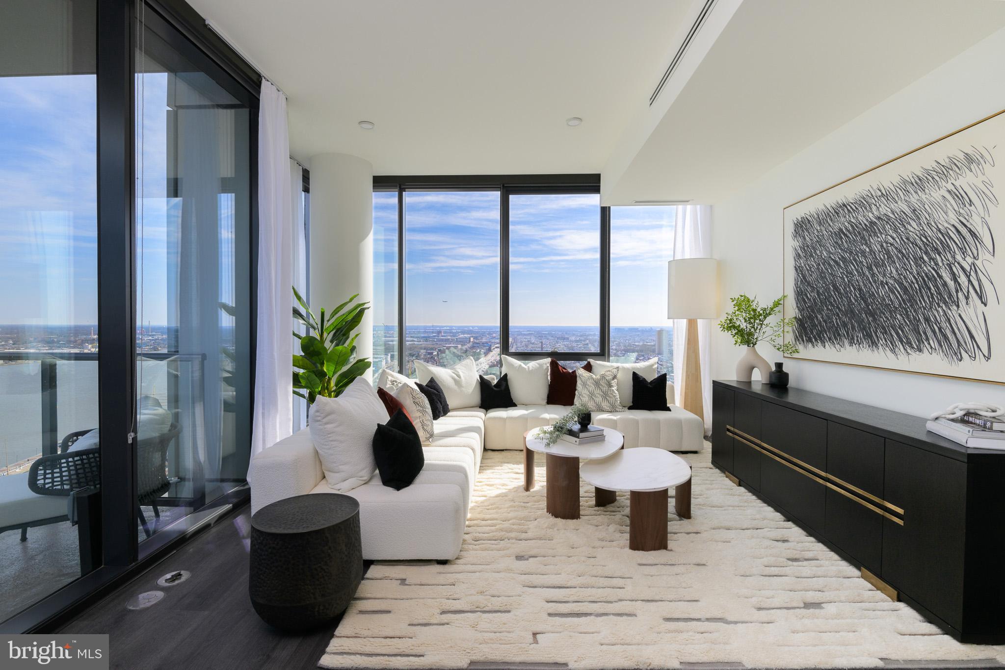 SOCIETY HILL - Residential Lease