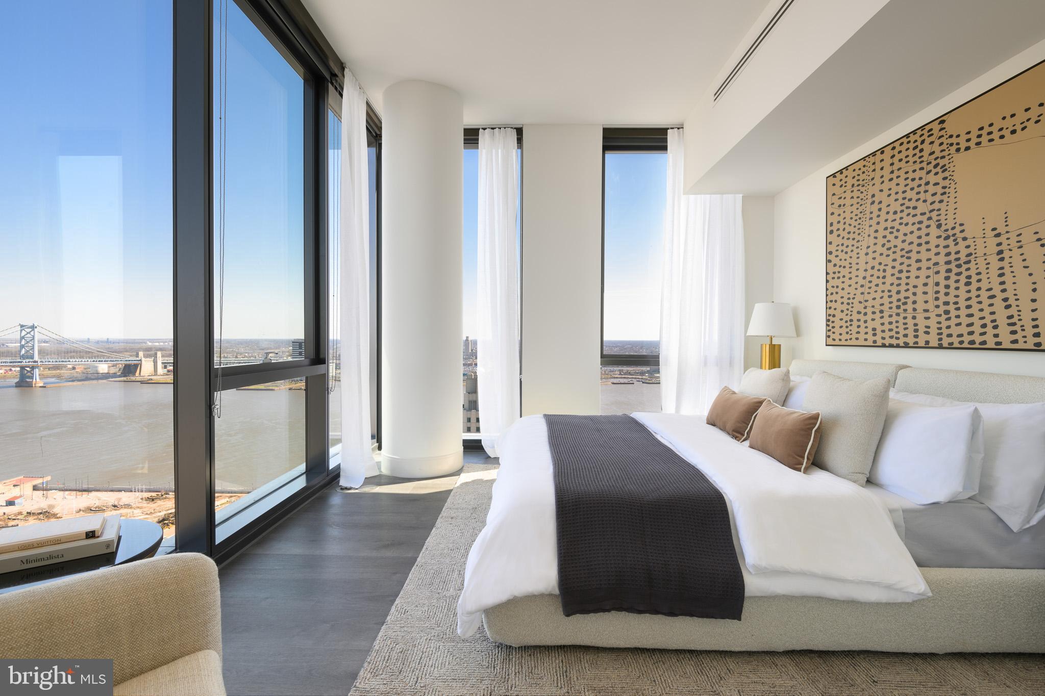 SOCIETY HILL - Residential Lease