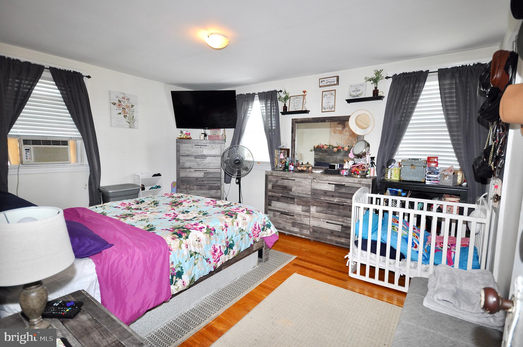 MAYFAIR - Residential