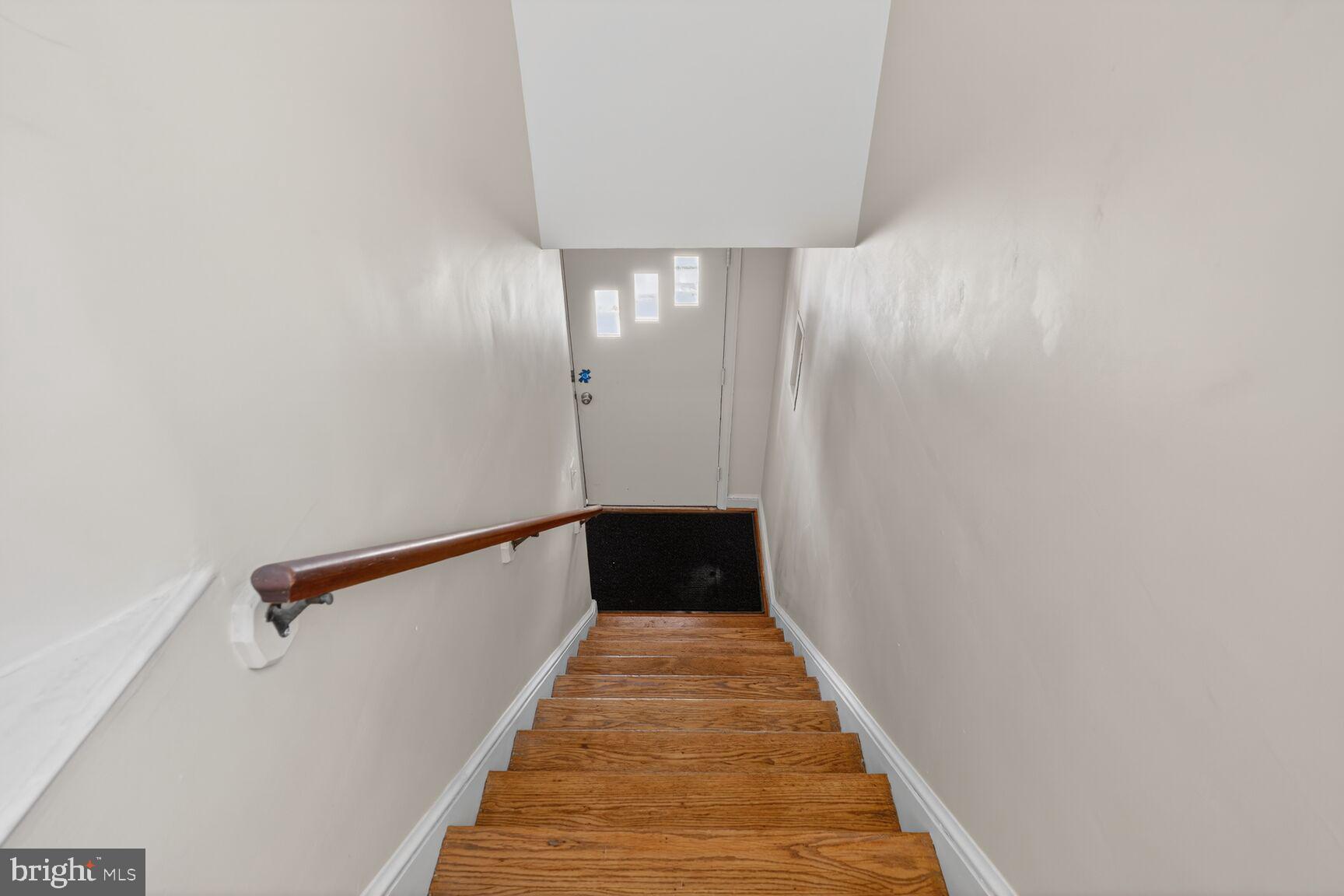 ARLINGTON VILLAGE - Residential Income