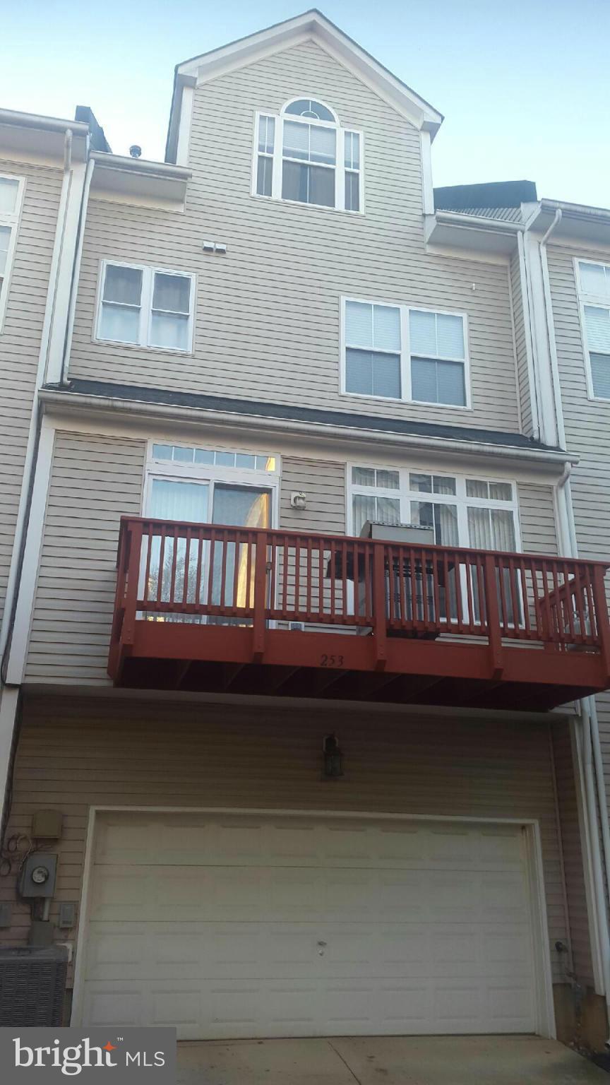 CAMERON STATION - Residential Lease