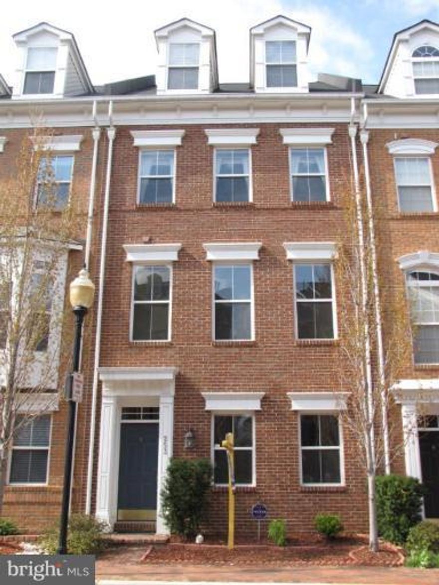 .Luxury Brick TH w/2 car garage in Cameron Station! Simply Beautiful.Light hardwood floors,loads of cabinetry in Kitchen and Island for convenience.Upgraded Bathroom.New carpet on stairs. Family room opens to Deck.Gas FP, Easy commute to DC, Pentagon & Old Town. Community offers free shuttle, parks,pool & gym.Great school