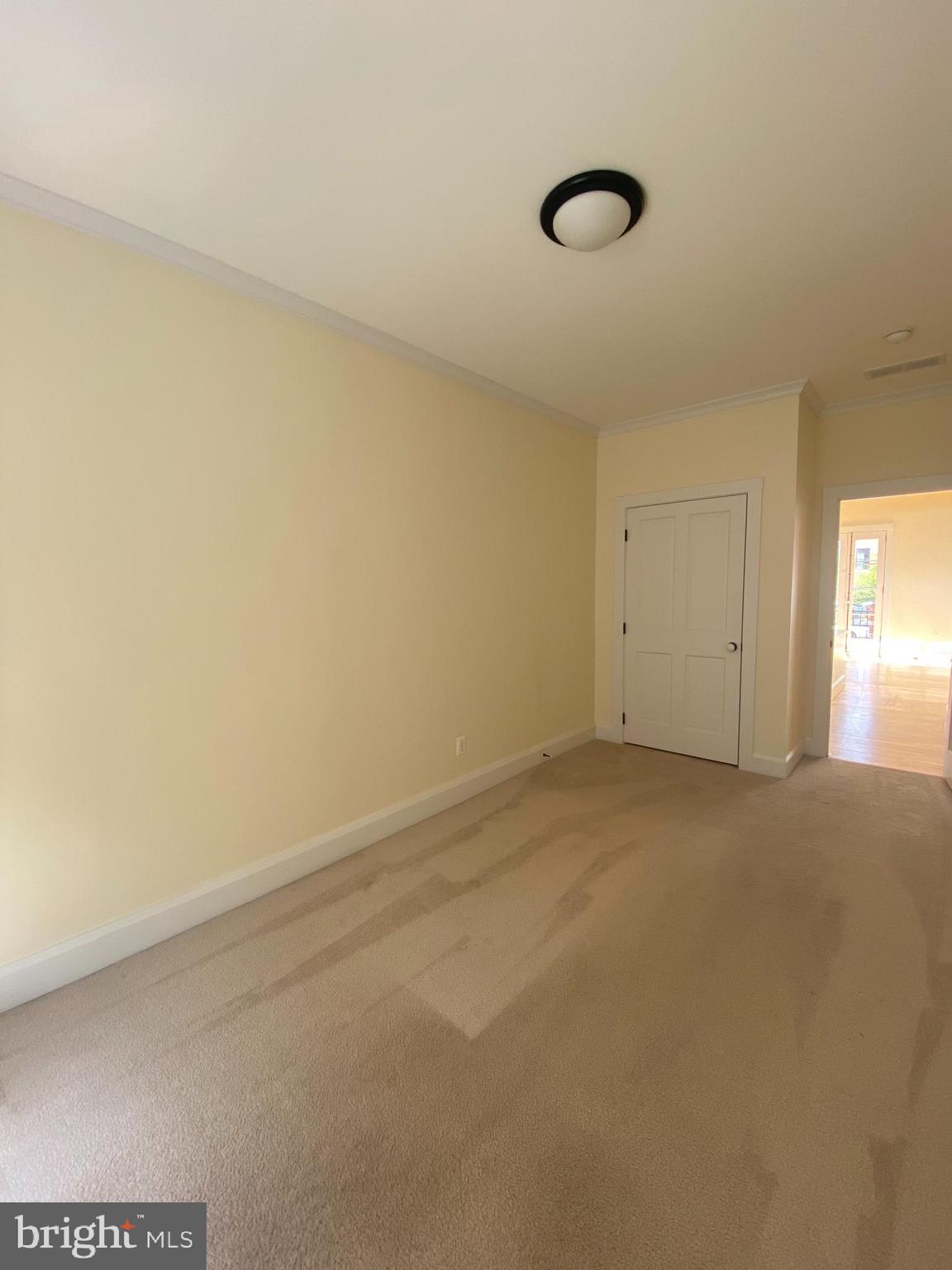 MOUNT VERNON PLACE HISTORIC DISTRICT - Residential Lease