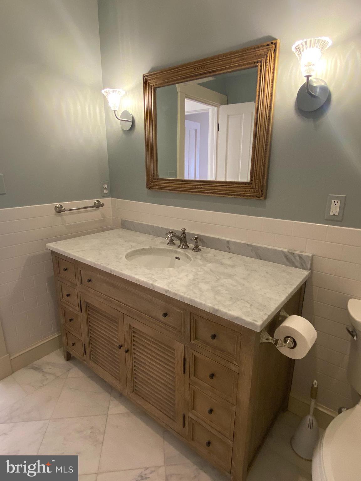 MOUNT VERNON PLACE HISTORIC DISTRICT - Residential Lease