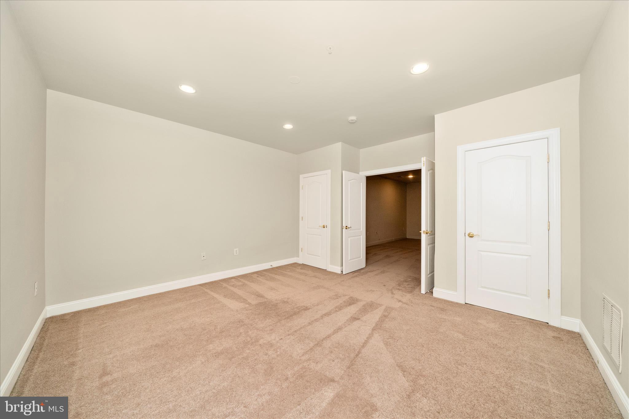 BROOKEFIELD - Residential