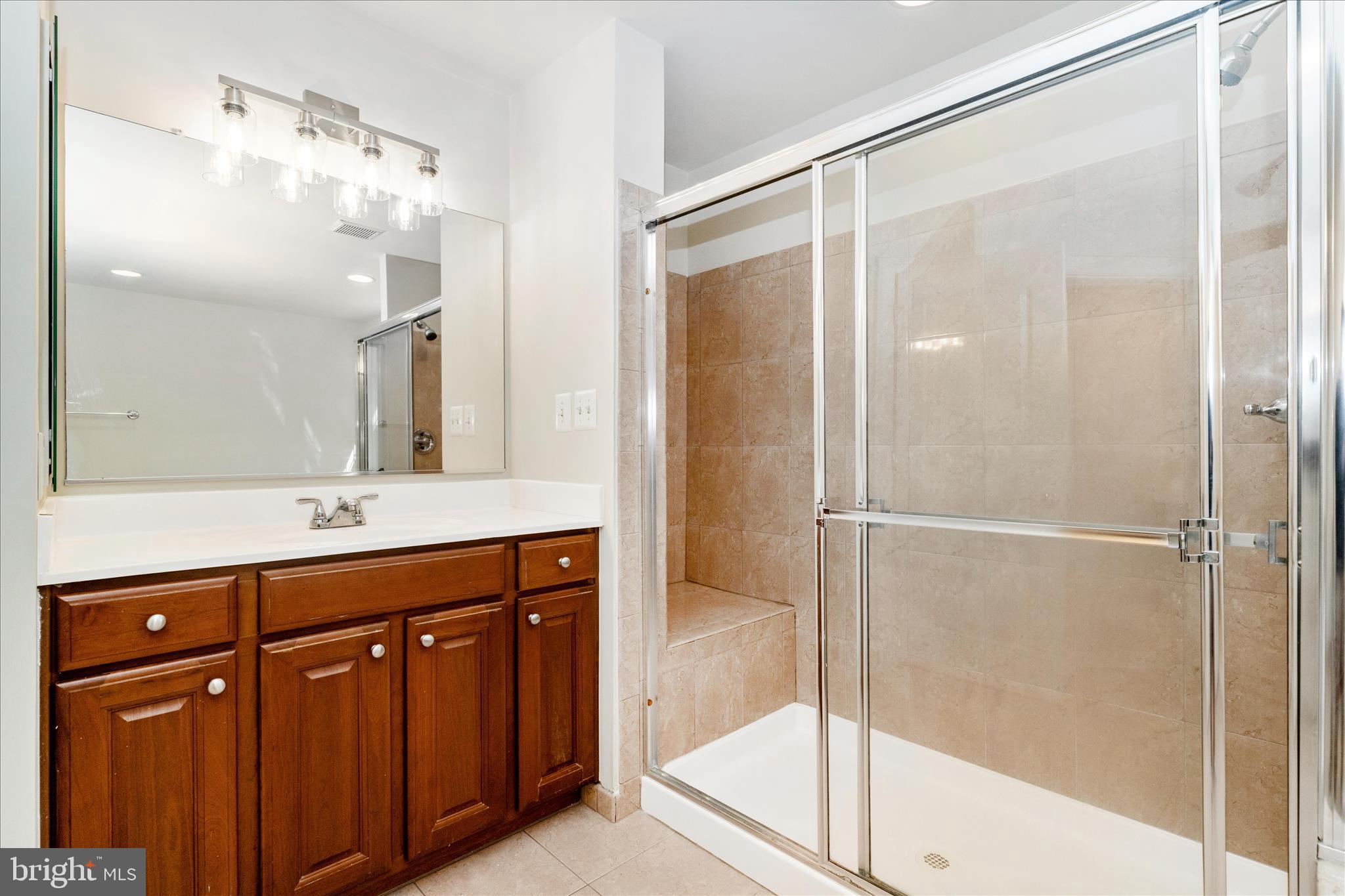 BROOKEFIELD - Residential