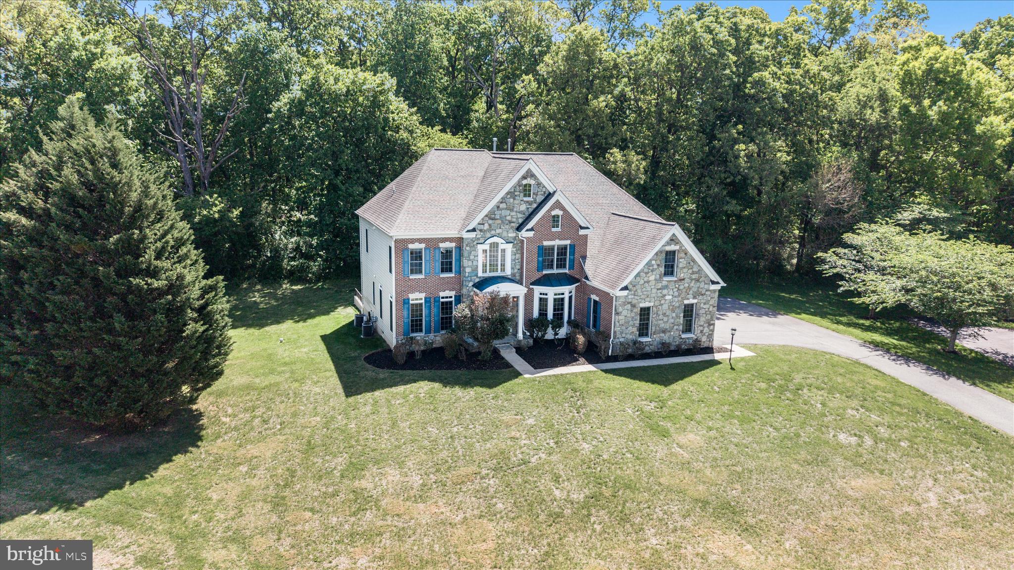 BROOKEFIELD - Residential
