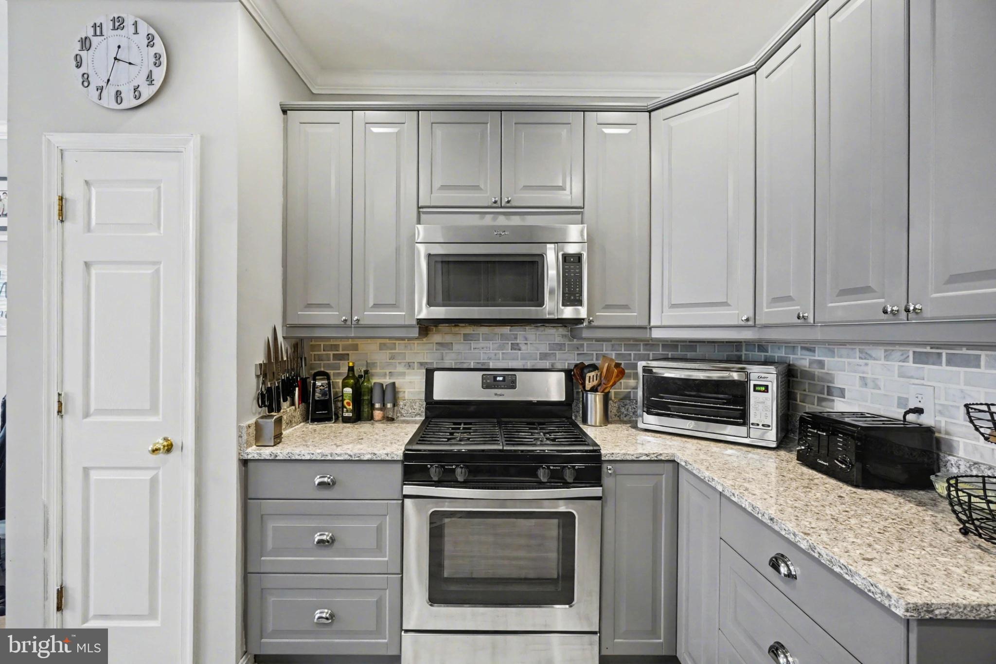 HOPEWELL POINTE - Residential