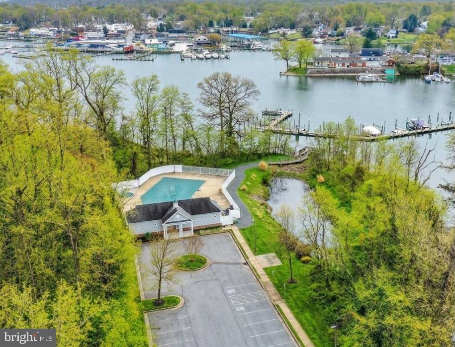 HOPEWELL POINTE - Residential