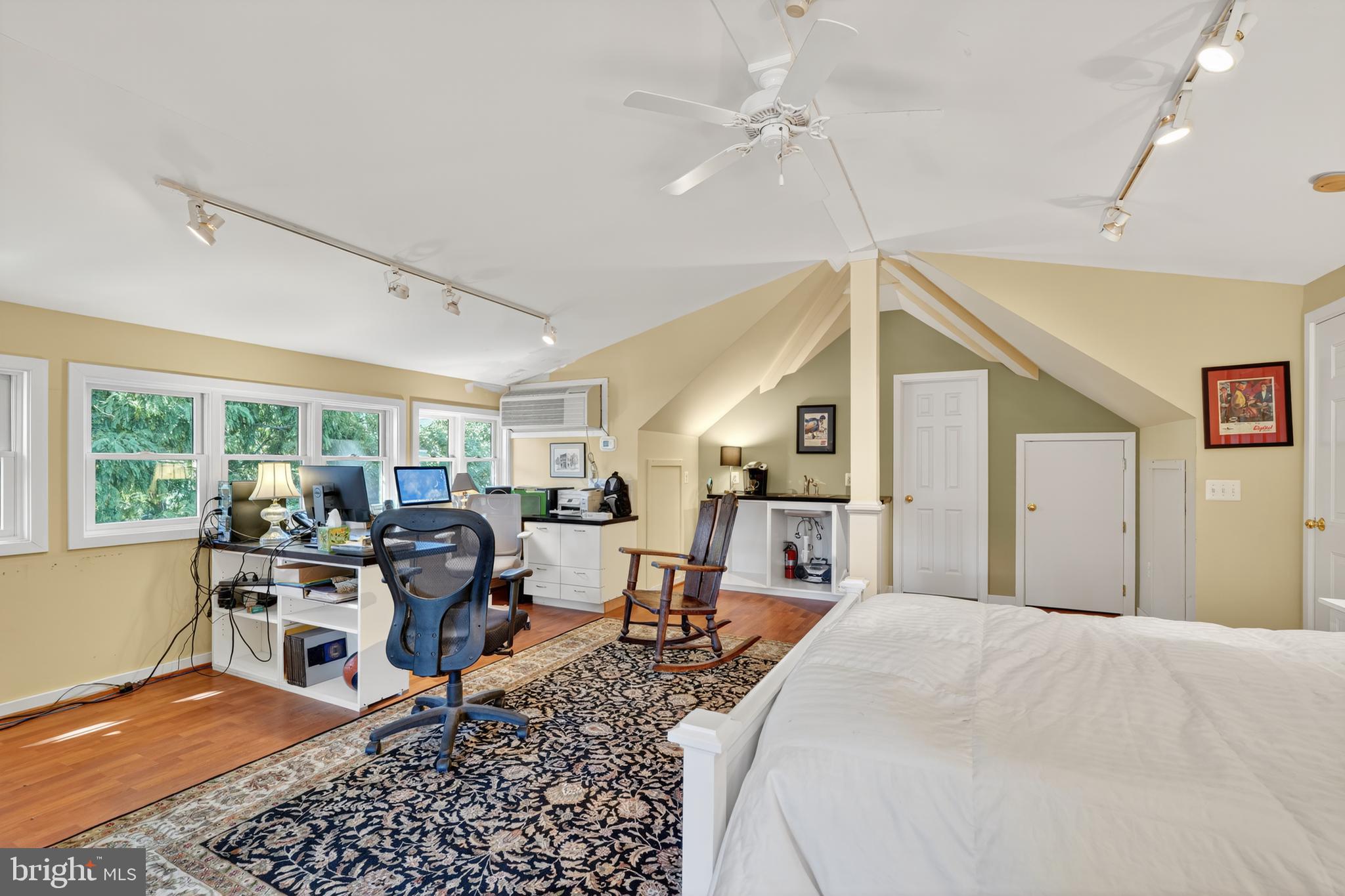 DEL RAY - Residential