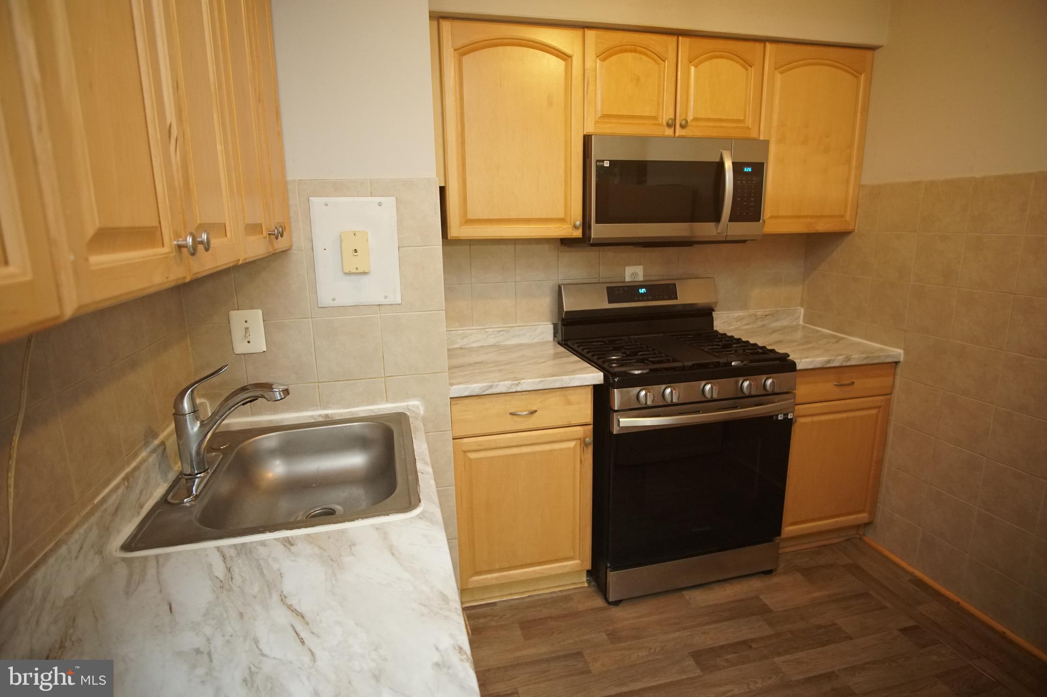 4415 BRIARWOOD COURT N 42