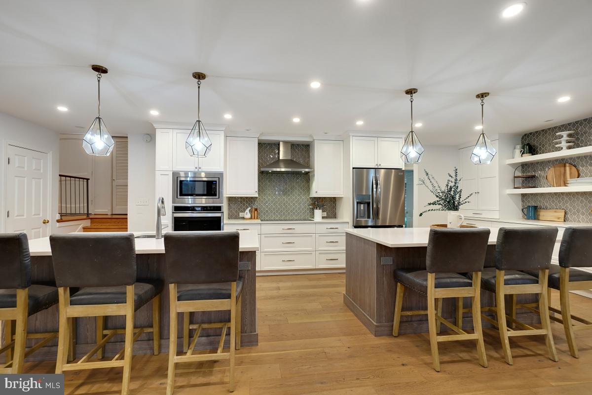 BURNING TREE VIEW - Residential