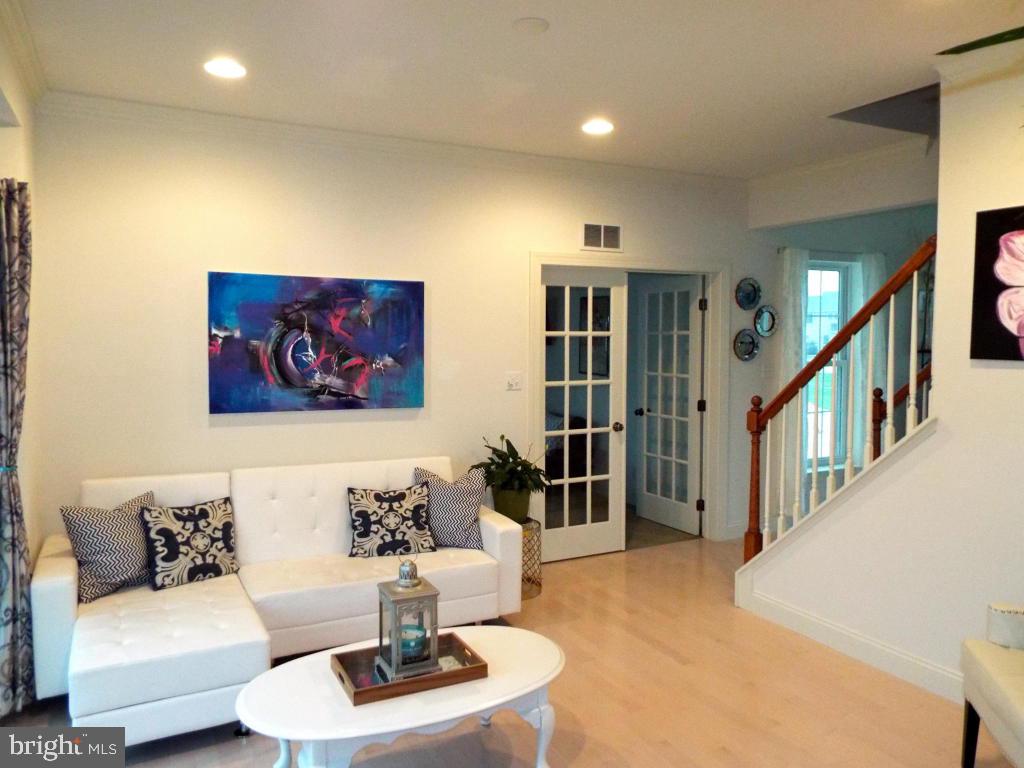 ARBOR GREENE - Residential