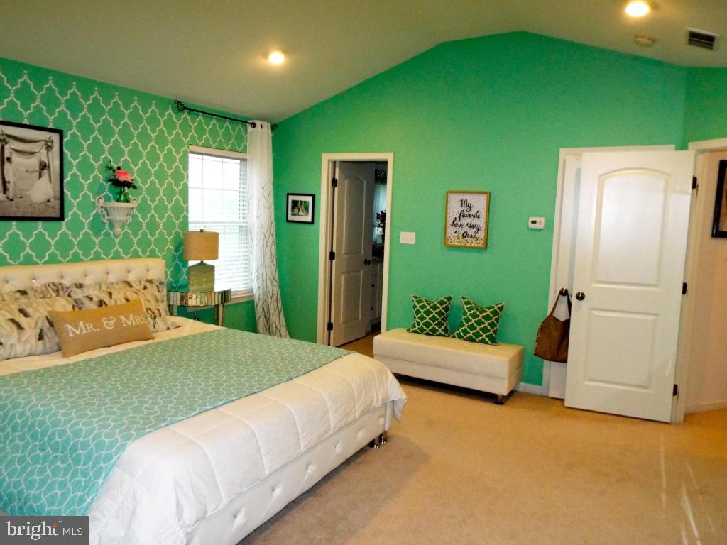 ARBOR GREENE - Residential