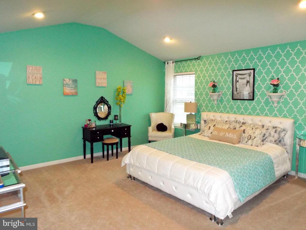 ARBOR GREENE - Residential