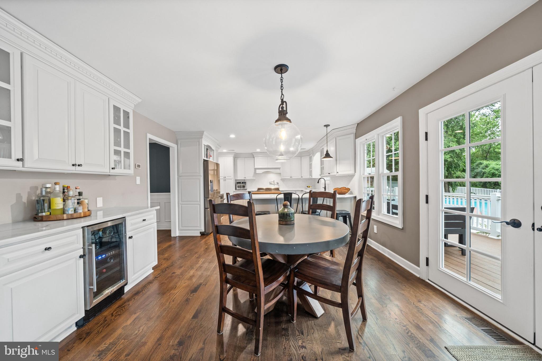 WOODSIDE - Residential