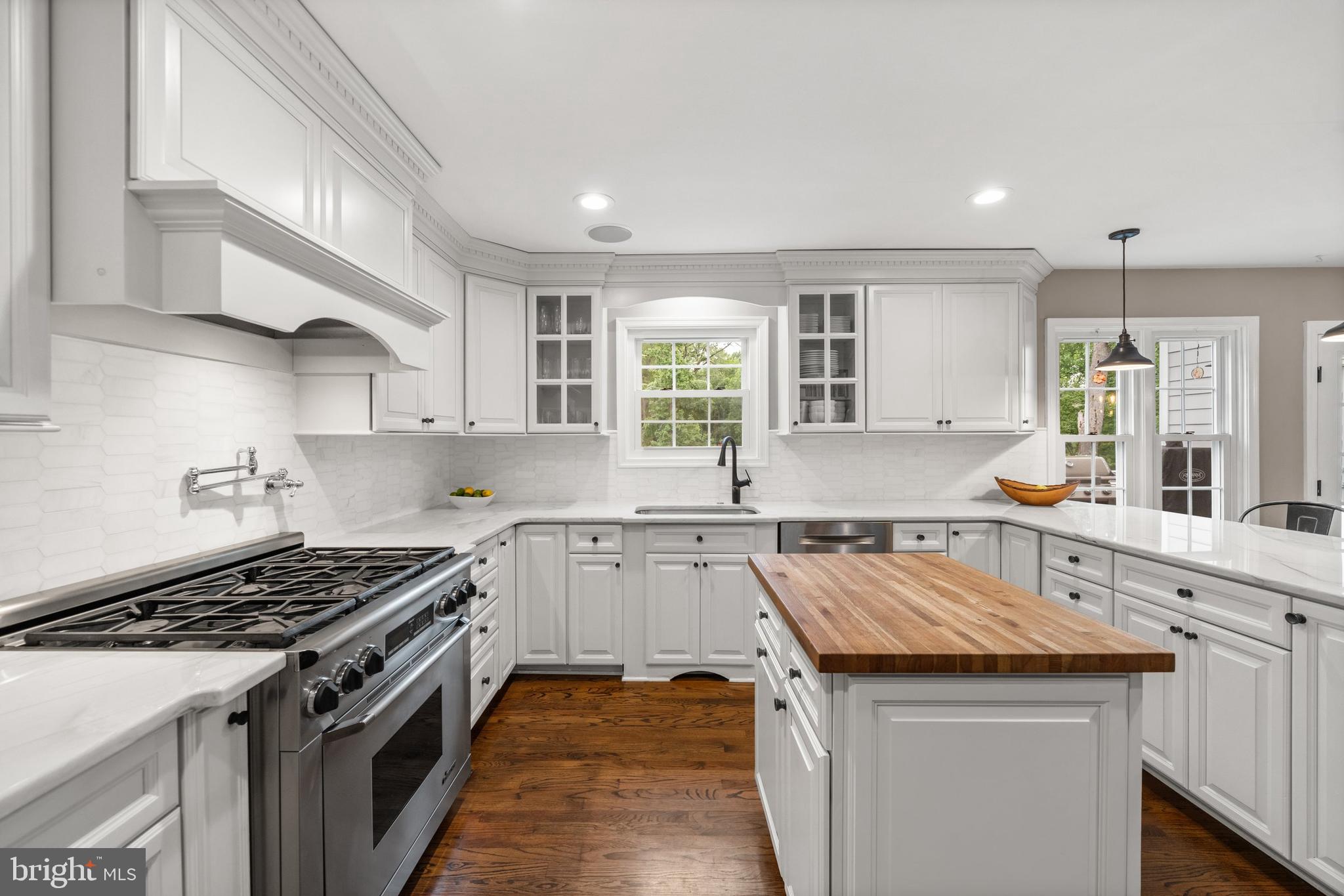 WOODSIDE - Residential