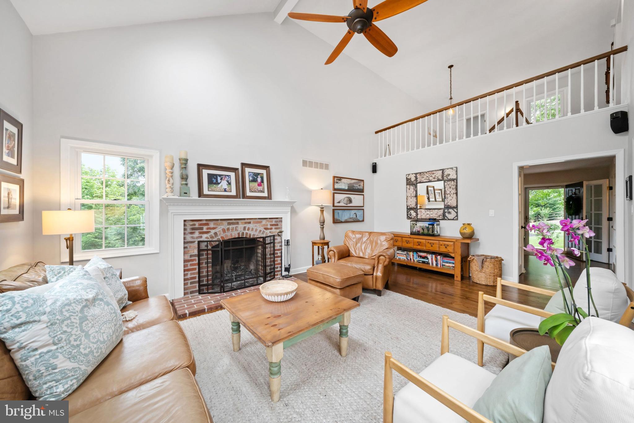 WOODSIDE - Residential