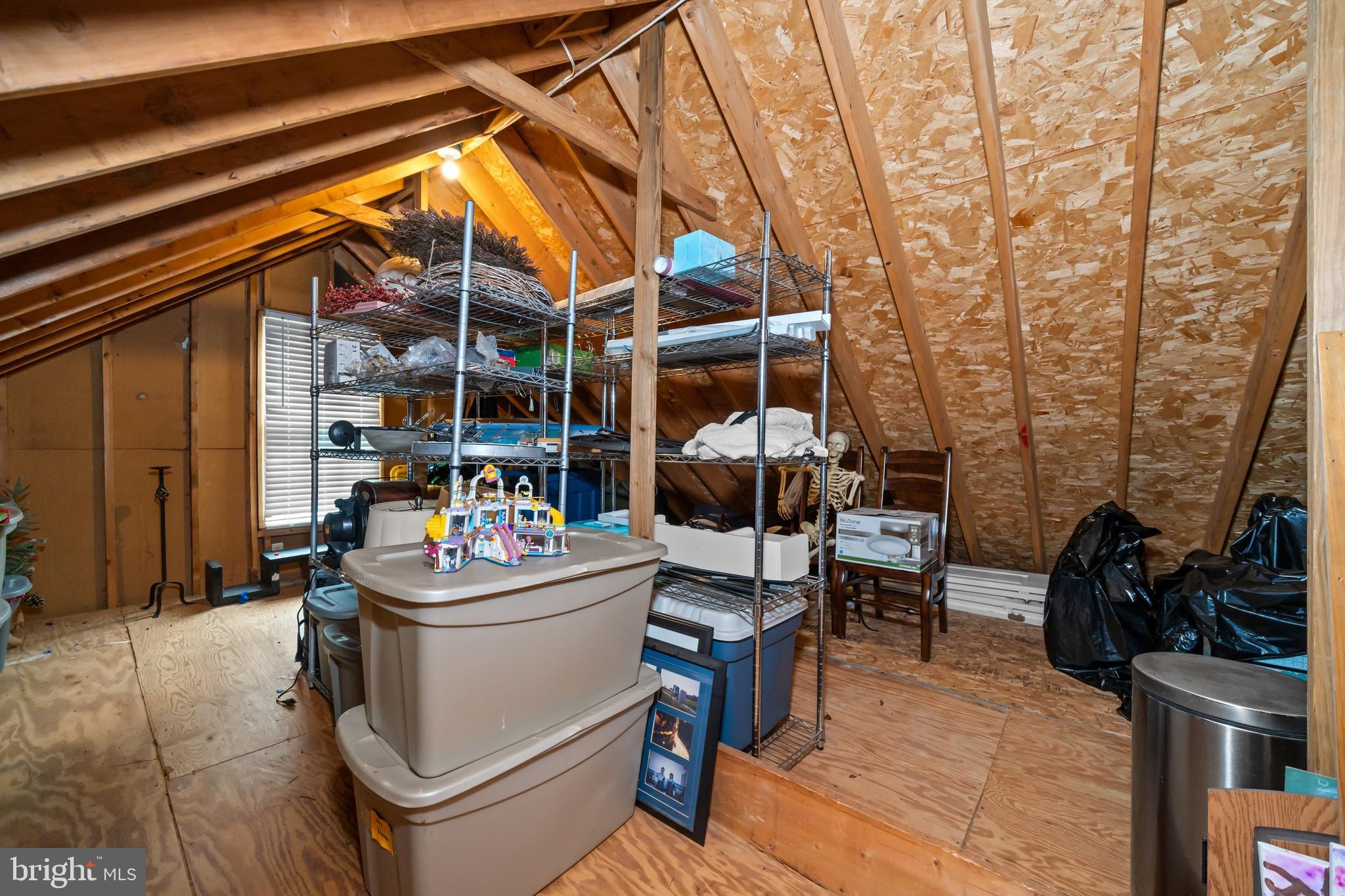 WOODSIDE - Residential