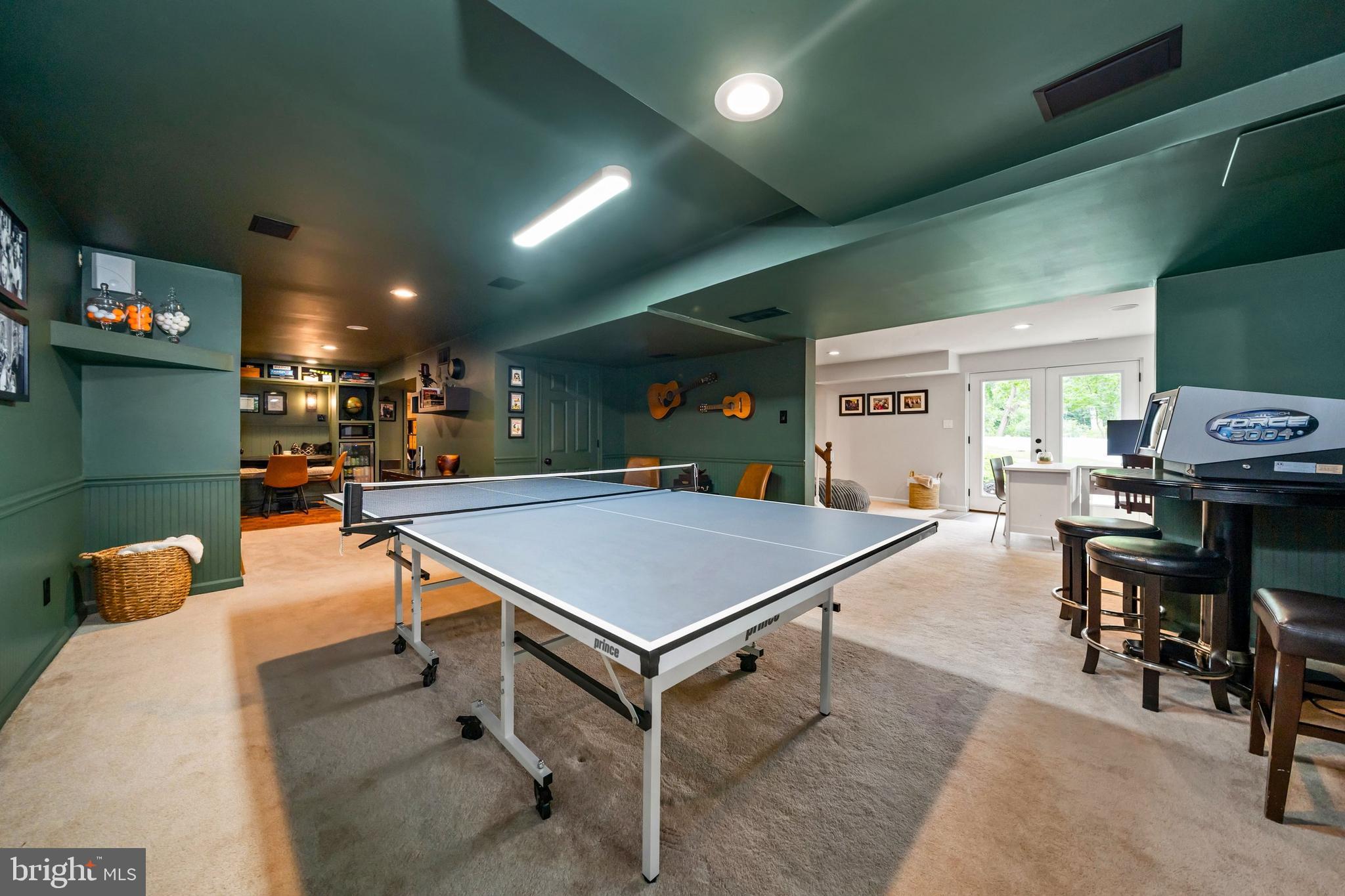 WOODSIDE - Residential