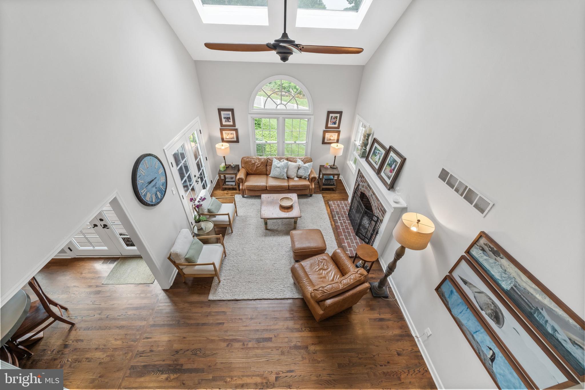 WOODSIDE - Residential