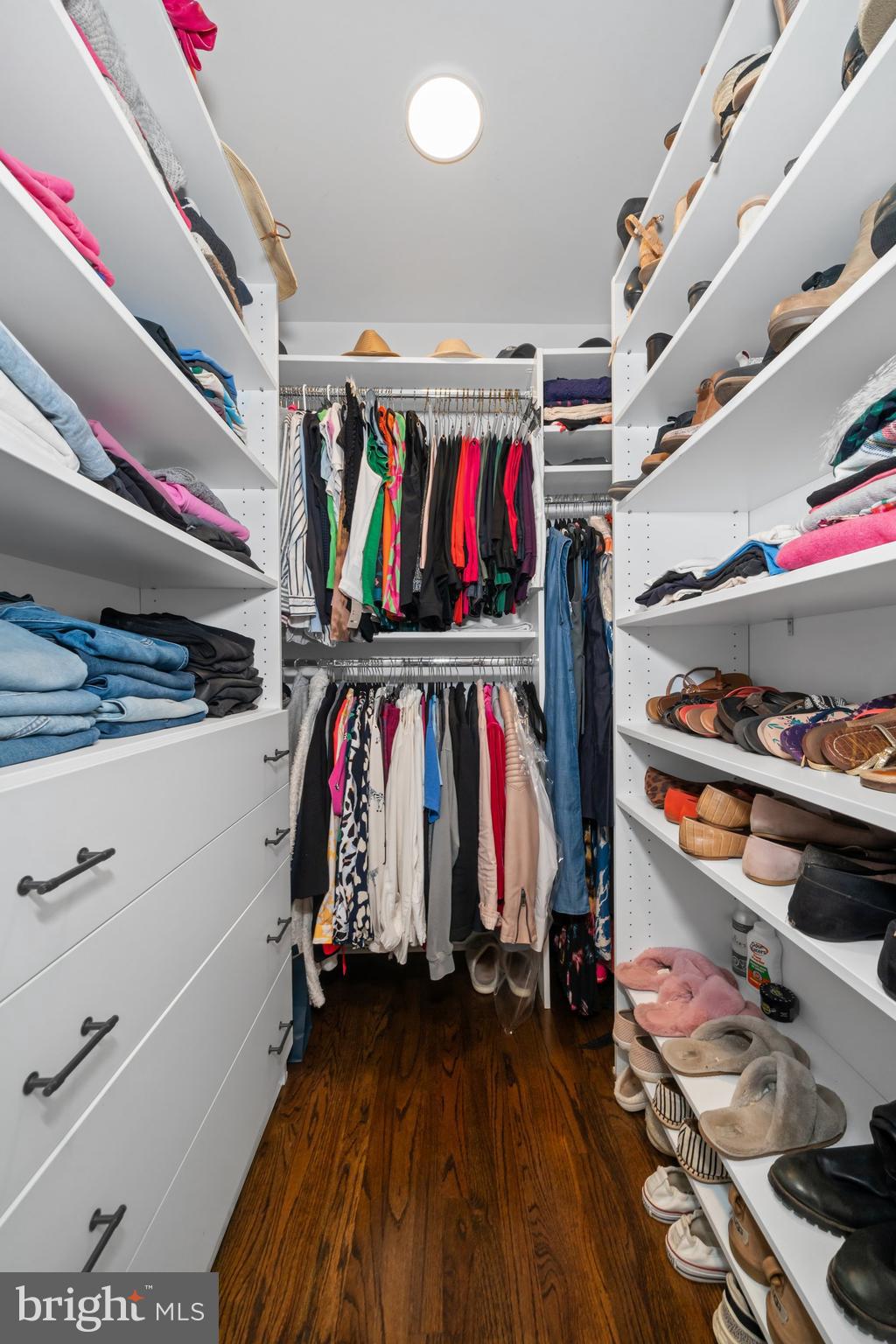 WOODSIDE - Residential