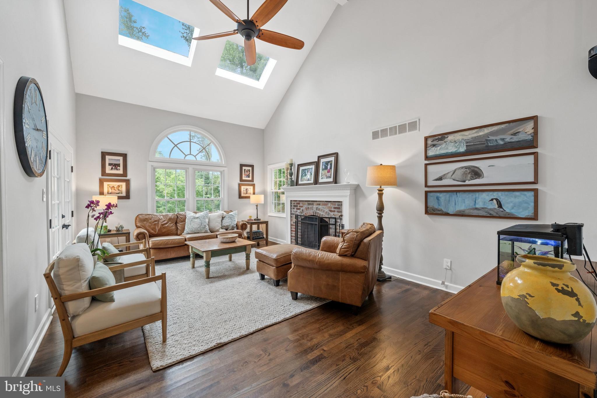 WOODSIDE - Residential