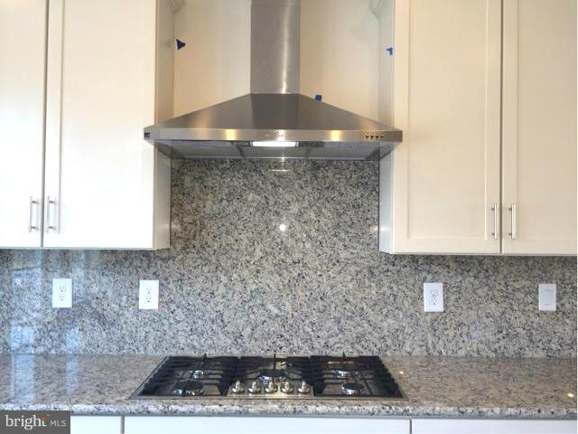 CROWN FARM - Residential Lease