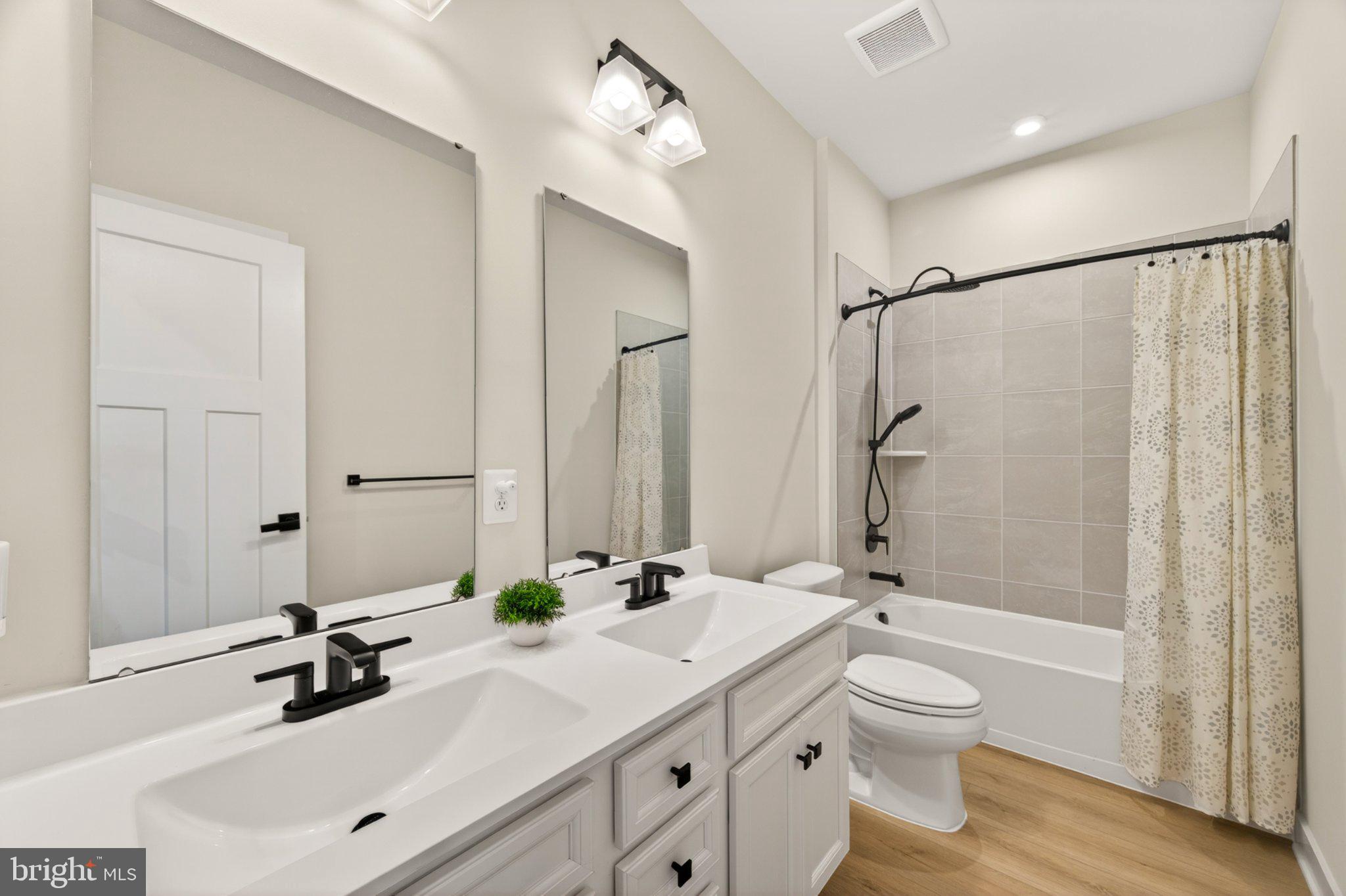 BRUNSWICK CROSSING - Residential
