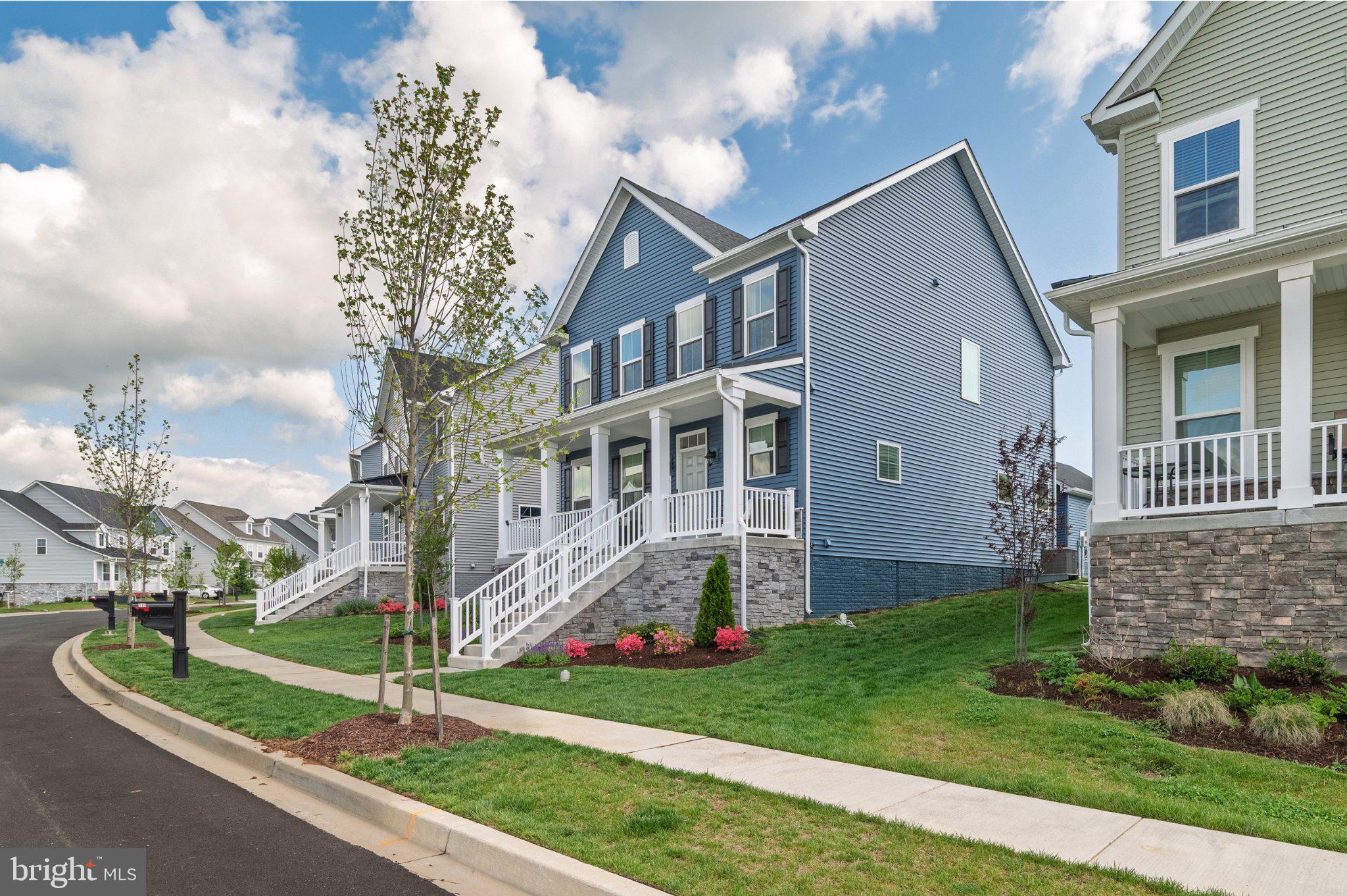 910 CLARENDON FARM LANE