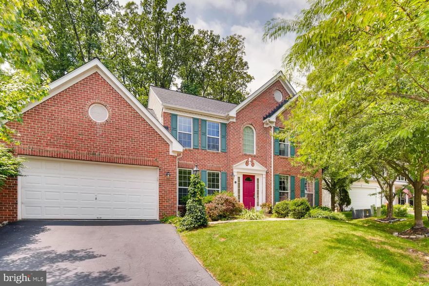 Major price improvement!!! Don't miss out on this beautiful home perfectly positioned at the end of a cul-de-sac in Placid Woods! You will be stunned at how large the home is with over 3,200 sq ft of living space! The house opens up to a beautiful foyer with a room that is perfect for an office or a play area. The family room and dining room are perfect for entertaining guests. You will love the way the spacious kitchen flows naturally into a living room with a vaulted ceiling and gas fireplace. The deck is perfect for grilling out and relaxing in the cool of the evening. The basement has ample storage as well as a large recreational room that would be perfect for kids, to be used as a game room, or just about anything else you could think of. The master bedroom has a beautiful en suite bathroom and a walk in closet. With a grand total of 4 bedrooms and 2 full bathrooms upstairs, there is plenty of room for family or guests. On top of some freshly painted bedrooms and bathrooms, a brand new roof was just installed! You don't want to miss out on this house!