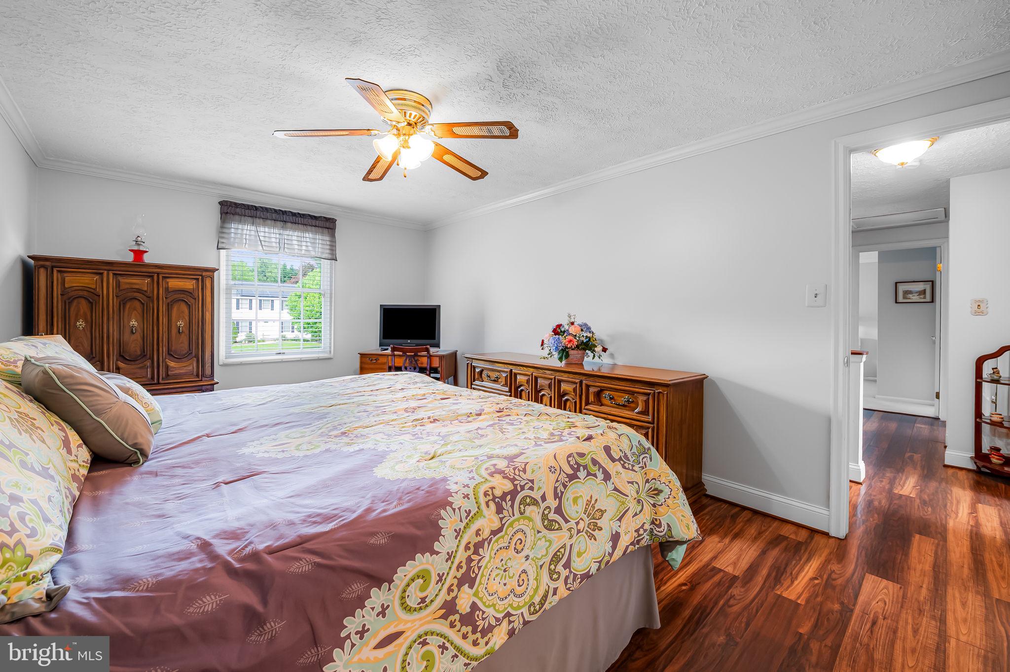 OAKHURST - Residential