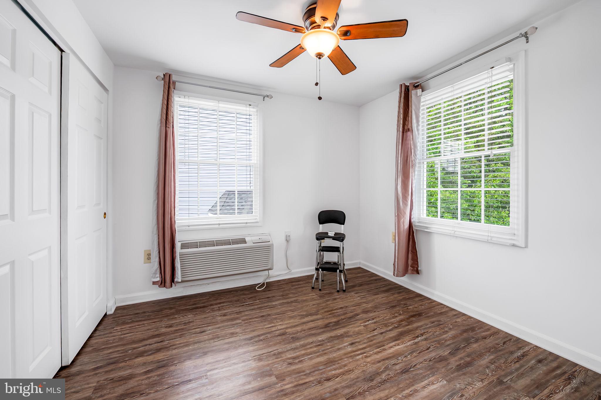 OAKHURST - Residential