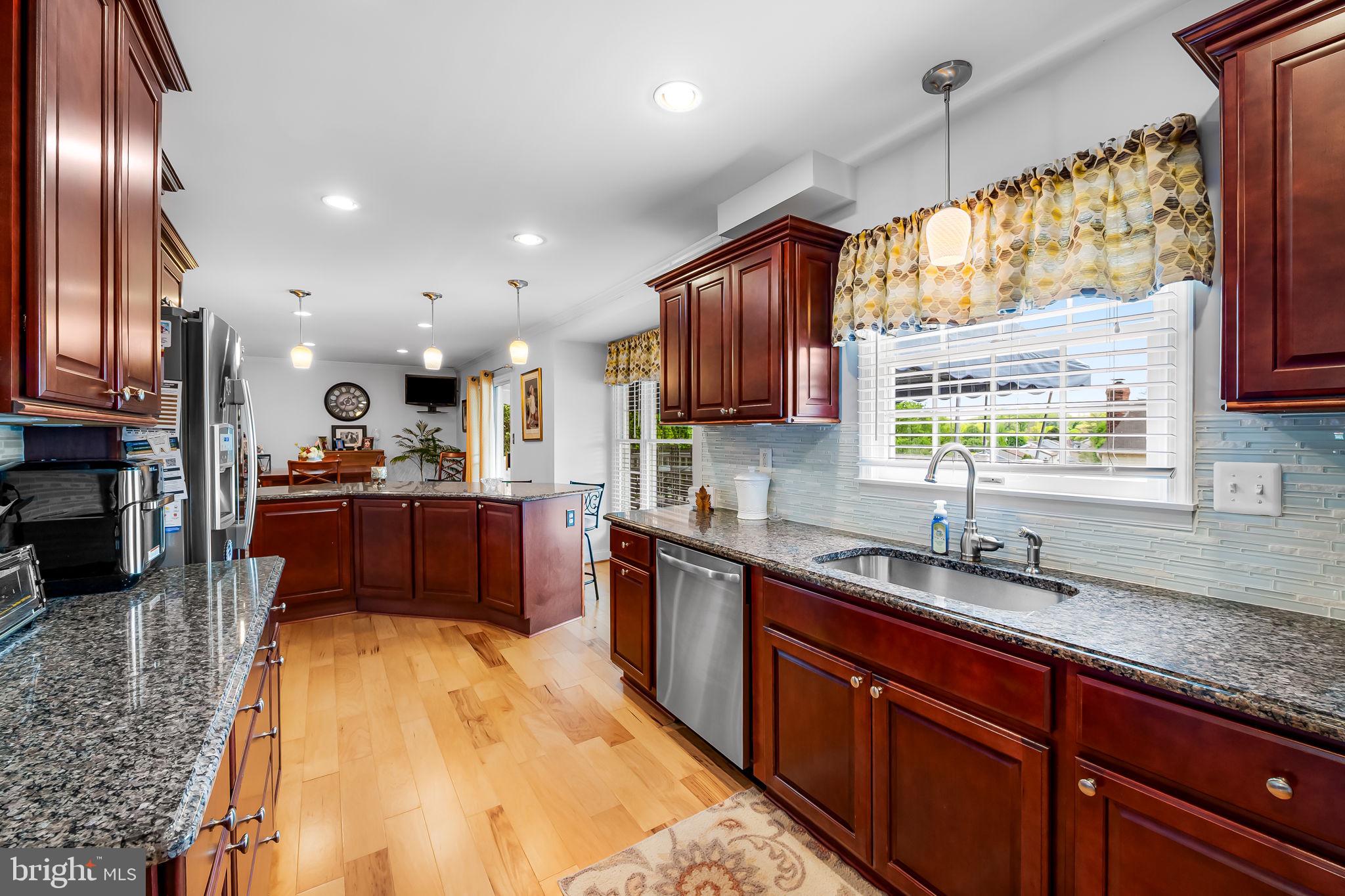 OAKHURST - Residential