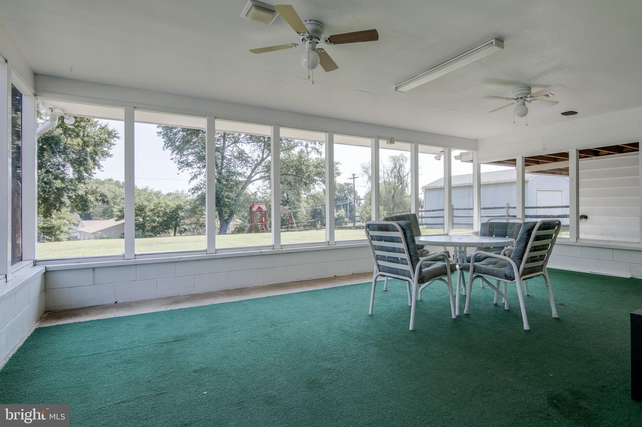 HUNT CLUB ESTATES - Residential