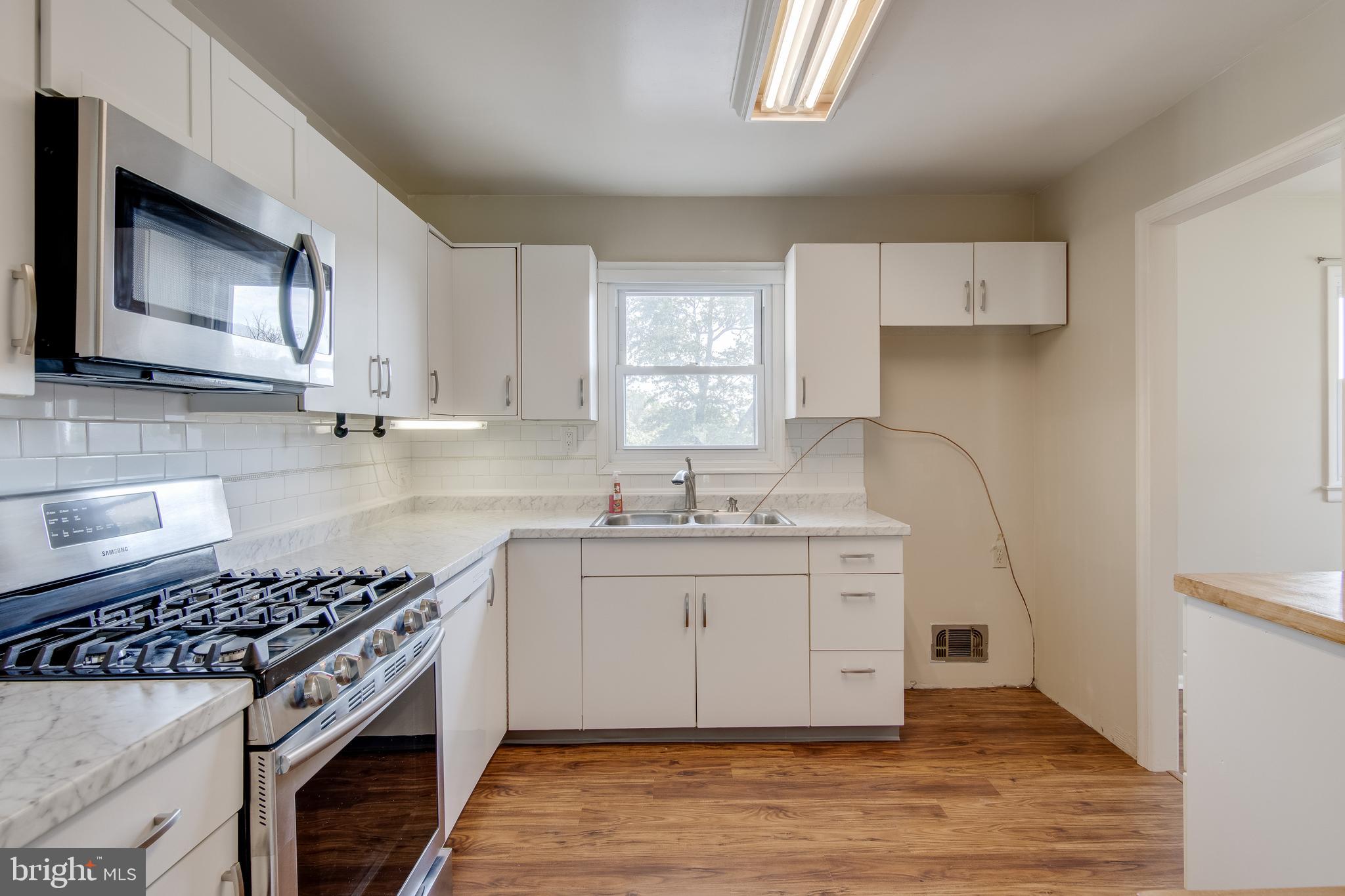 HUNT CLUB ESTATES - Residential