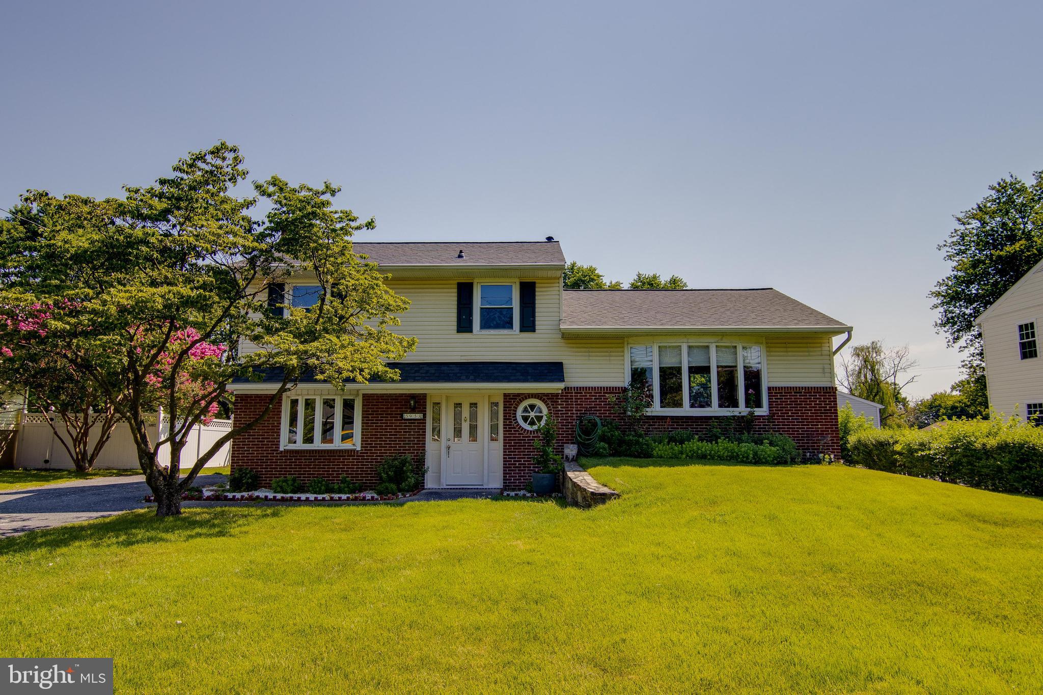 HUNT CLUB ESTATES - Residential