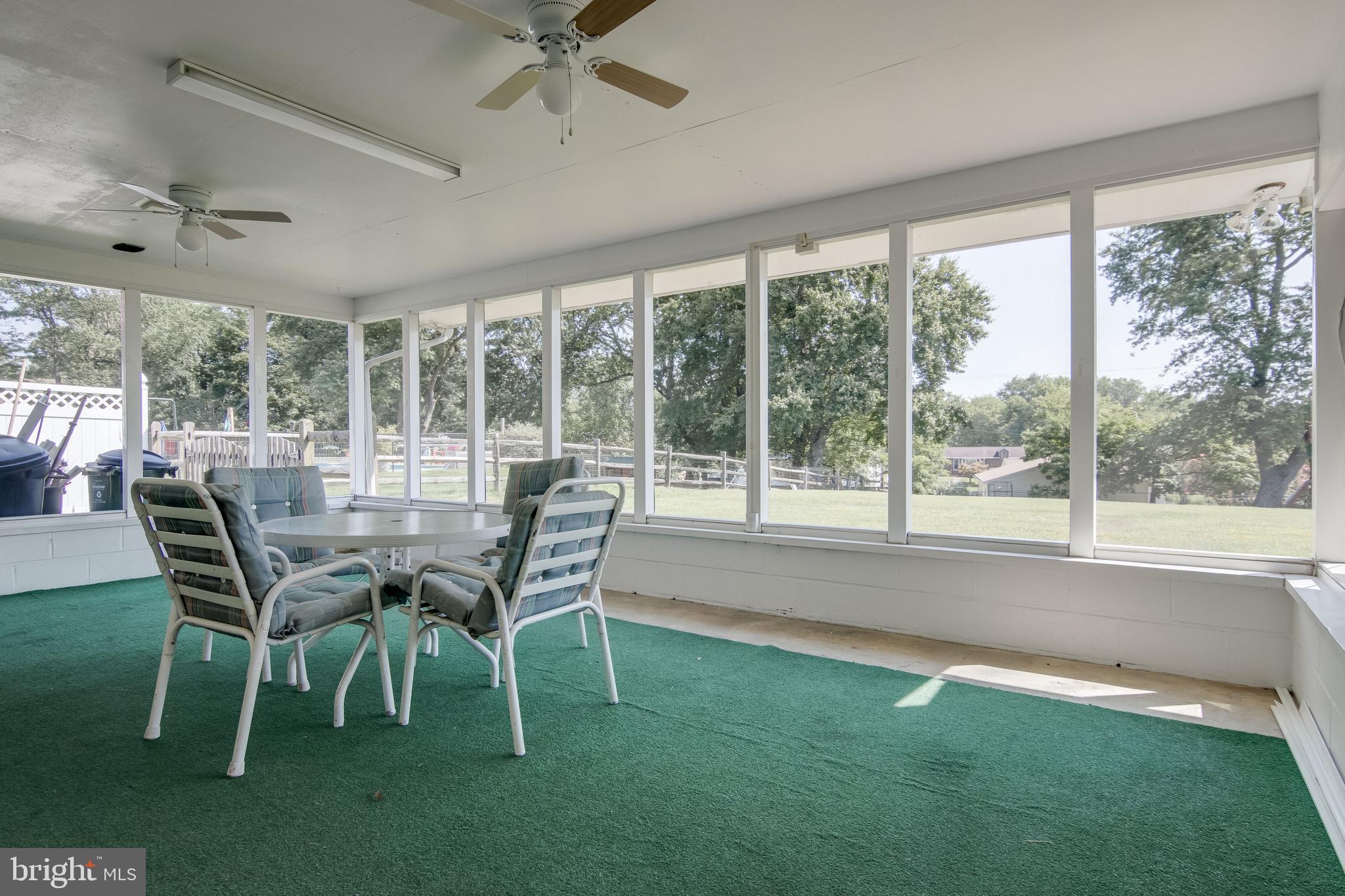 HUNT CLUB ESTATES - Residential