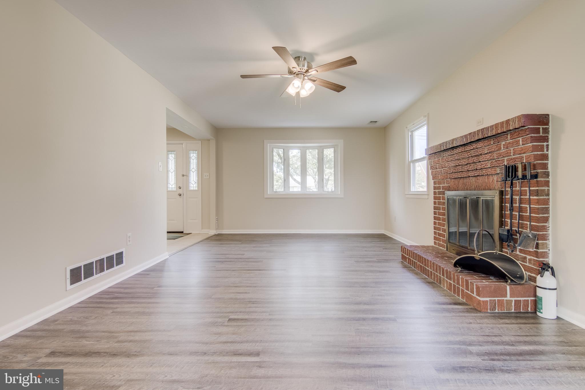 HUNT CLUB ESTATES - Residential