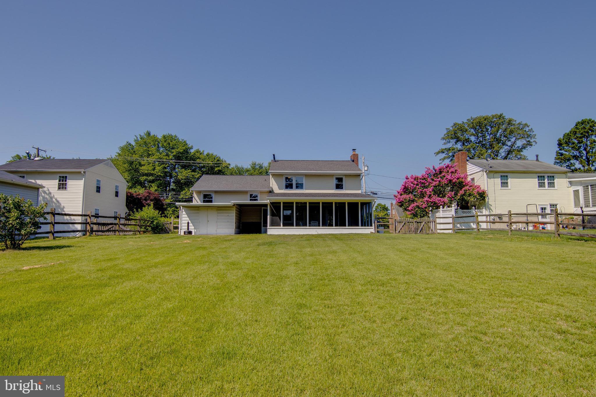 HUNT CLUB ESTATES - Residential