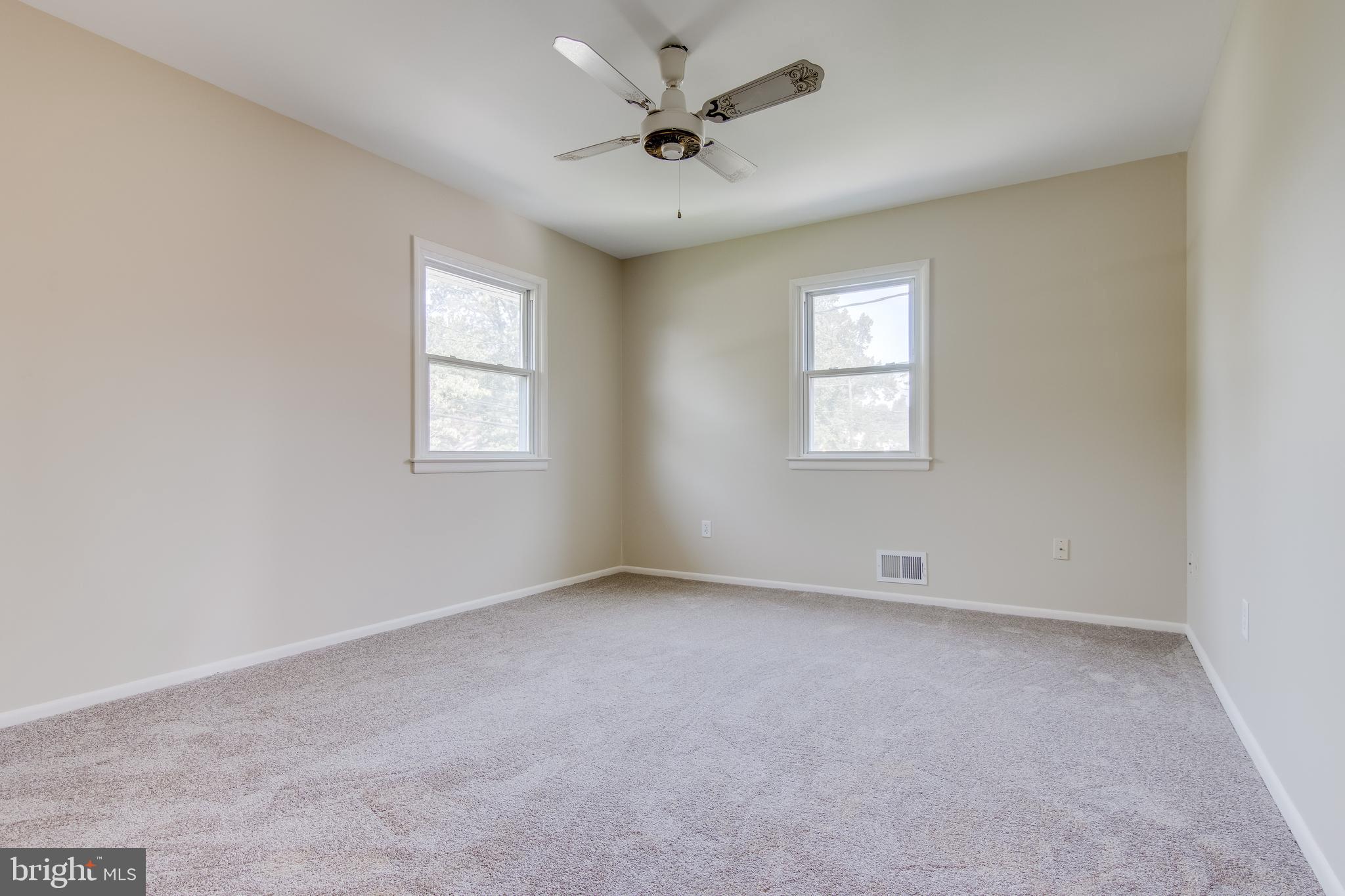 HUNT CLUB ESTATES - Residential