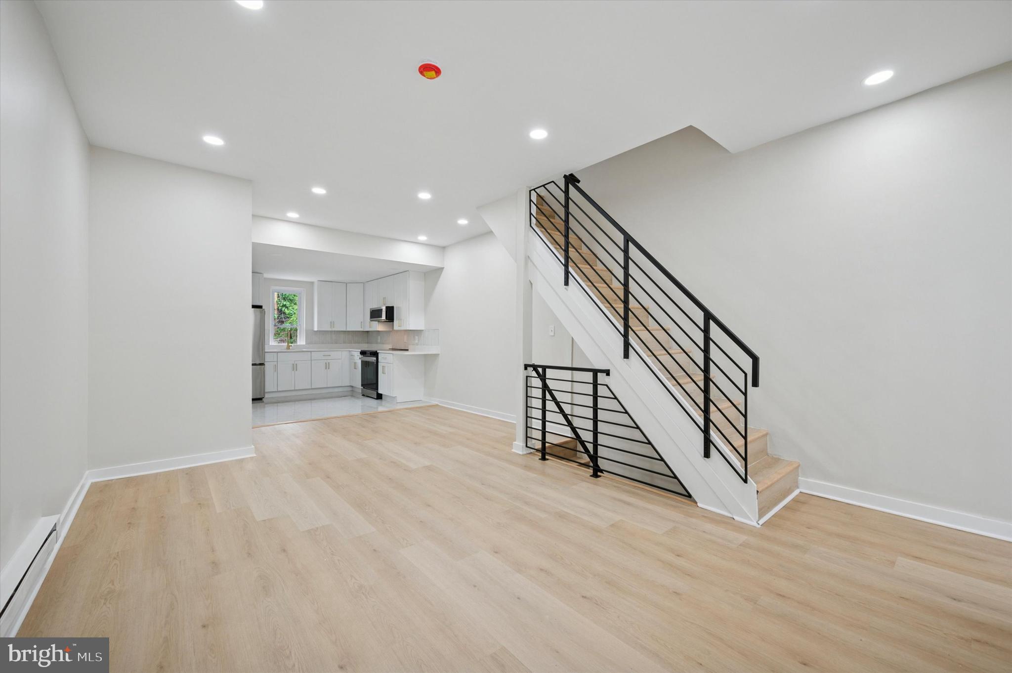 GERMANTOWN - Residential