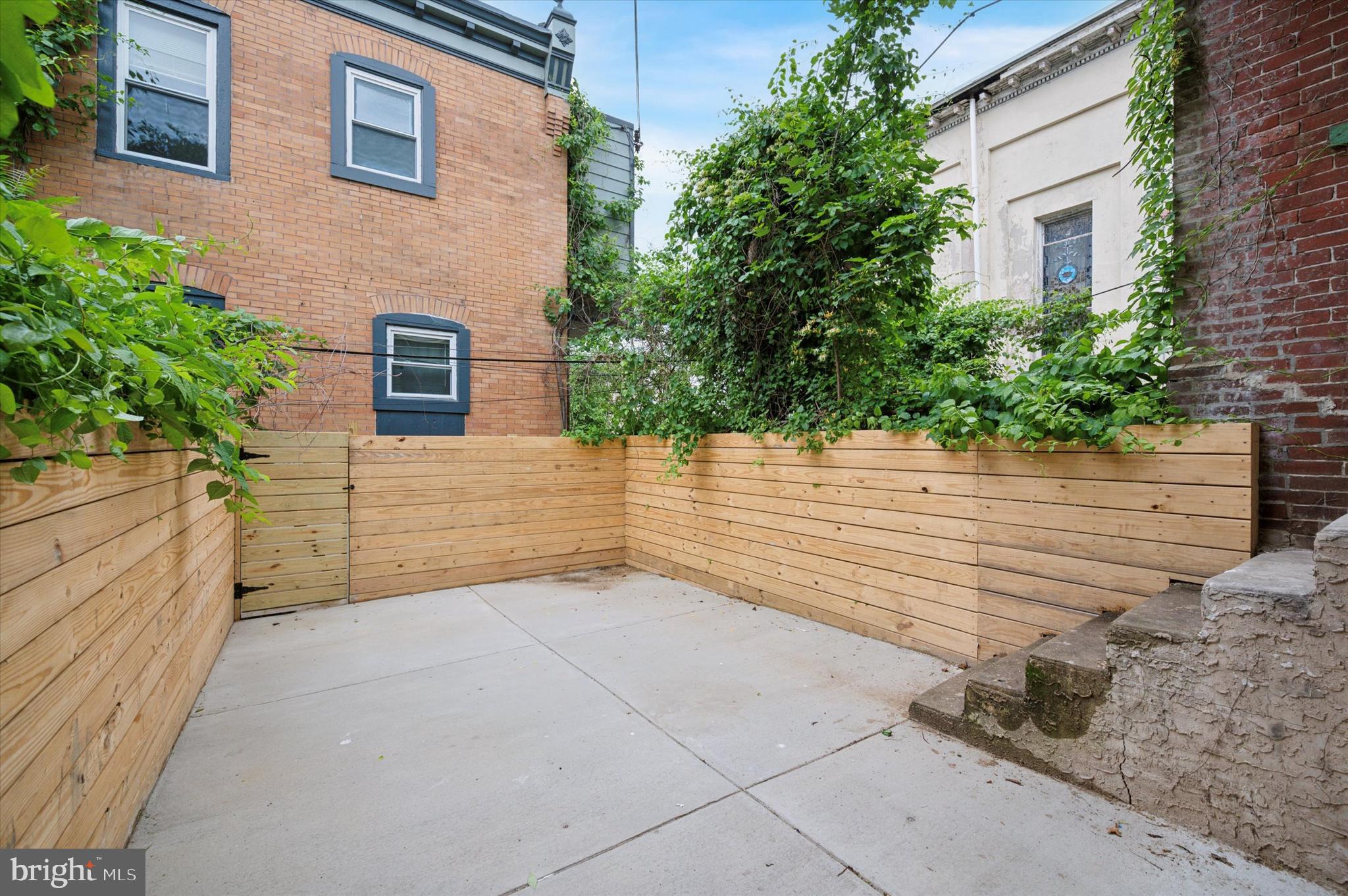 GERMANTOWN - Residential