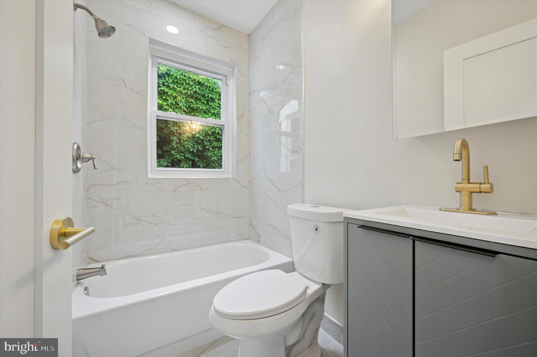 GERMANTOWN - Residential