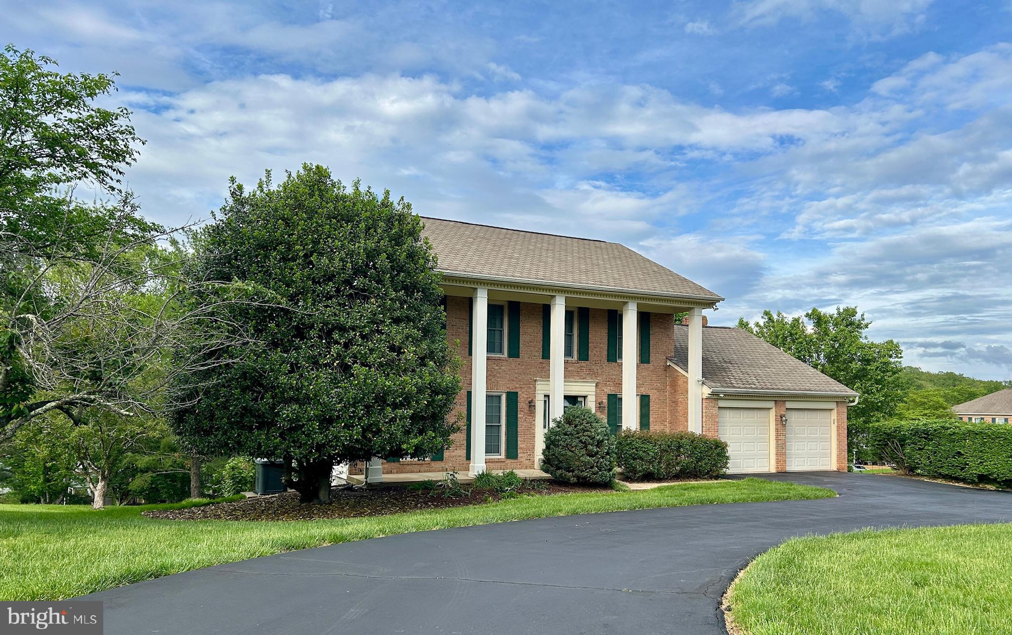 WOLFTRAP MEADOWS - Residential